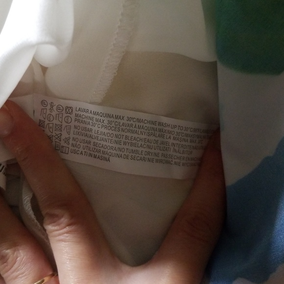 Colorful silky skater dress. - Picture 4 of 4